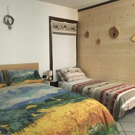 La Casa Del Bosco Lägenhet Aosta